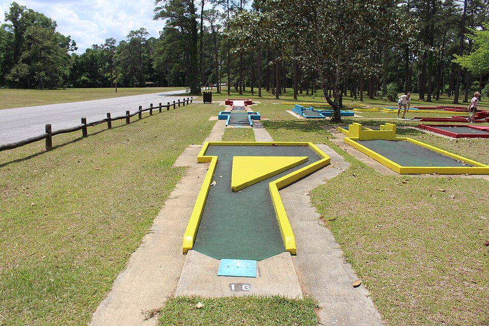 Midgetgolf De Twee Bruggen